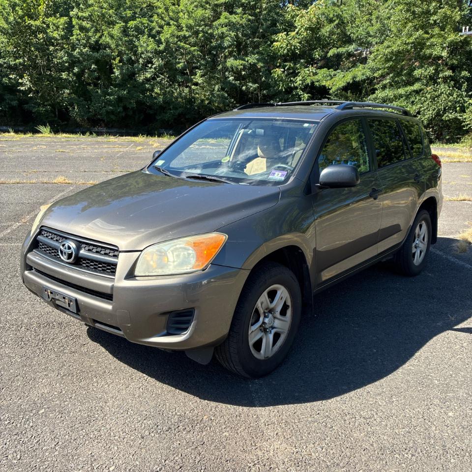 Toyota RAV4 4WD 4dr 4-cyl 4-Spd AT (Natl) 2011