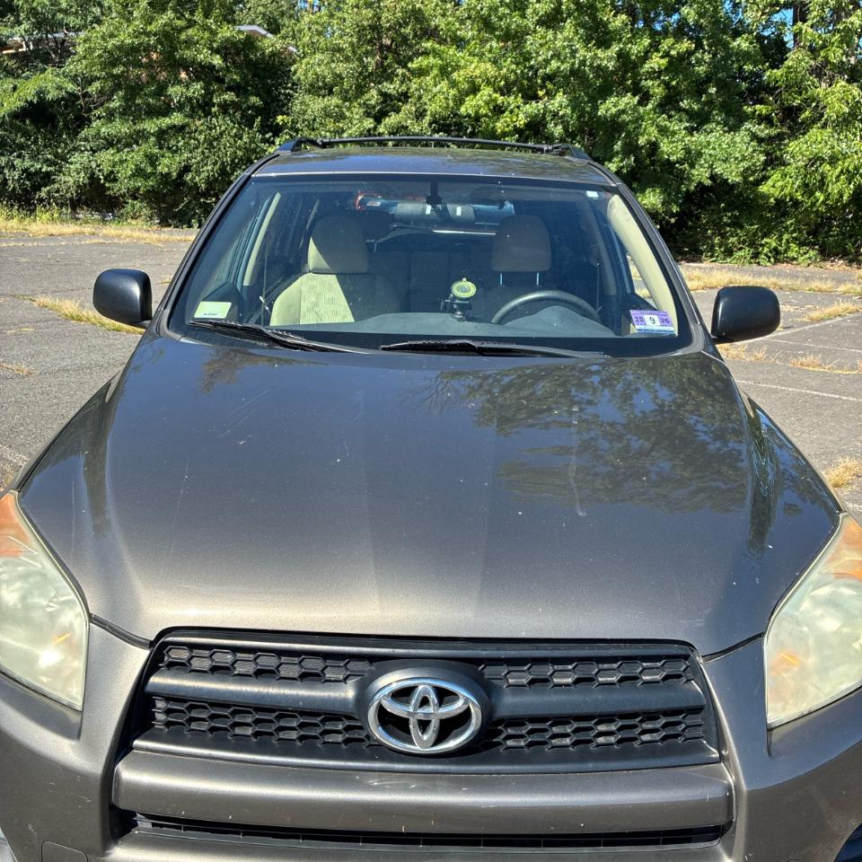 Toyota RAV4 4WD 4dr 4-cyl 4-Spd AT (Natl) 2011