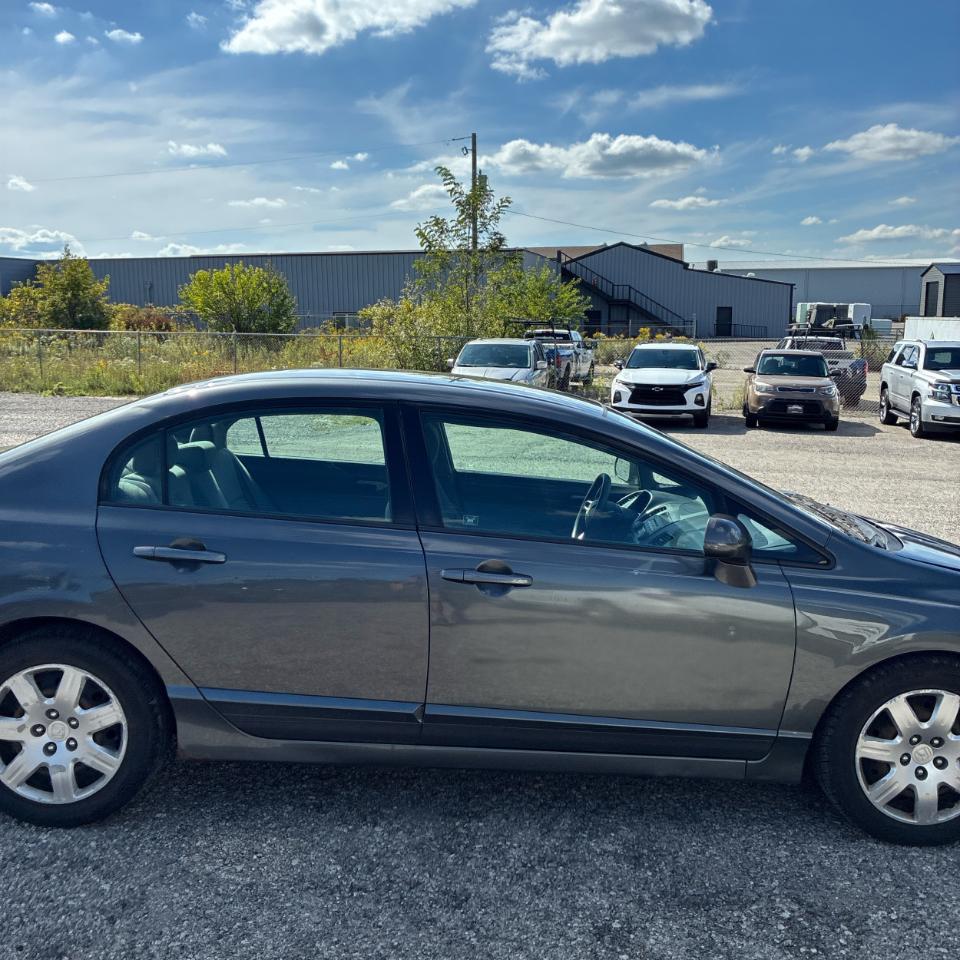 Honda Civic Sdn 4dr Auto LX 2010