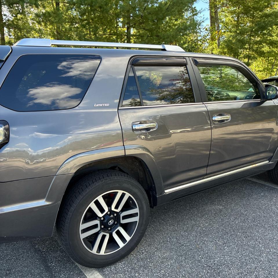 Toyota 4Runner 4WD 4dr V6 Limited (Natl) 2015