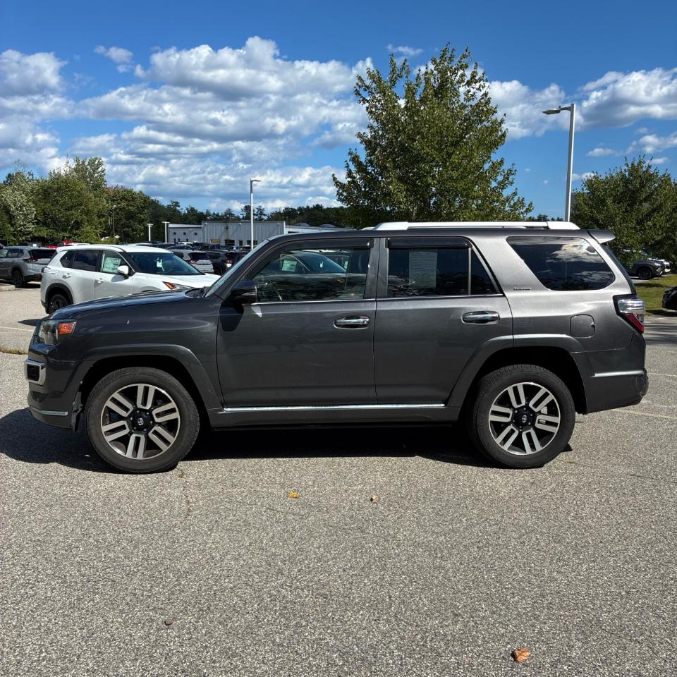 Toyota 4Runner 4WD 4dr V6 Limited (Natl) 2015