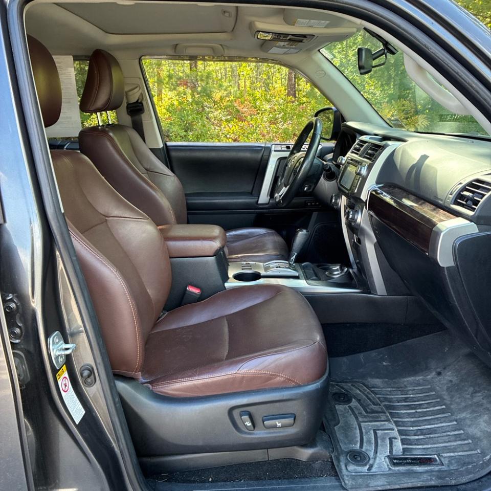 Toyota 4Runner 4WD 4dr V6 Limited (Natl) 2015