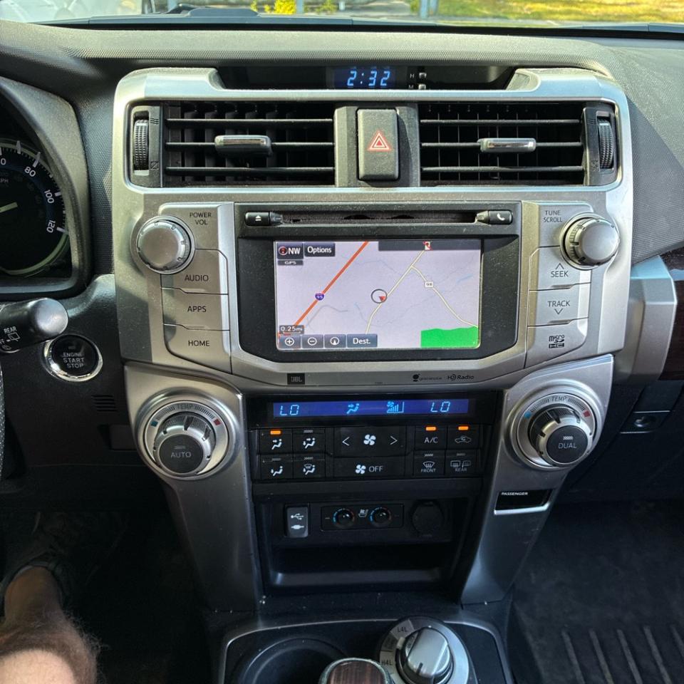 Toyota 4Runner 4WD 4dr V6 Limited (Natl) 2015