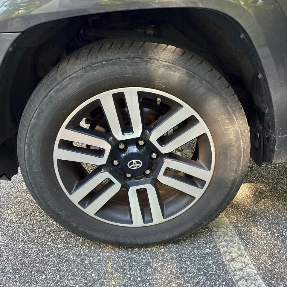 Toyota 4Runner 4WD 4dr V6 Limited (Natl) 2015