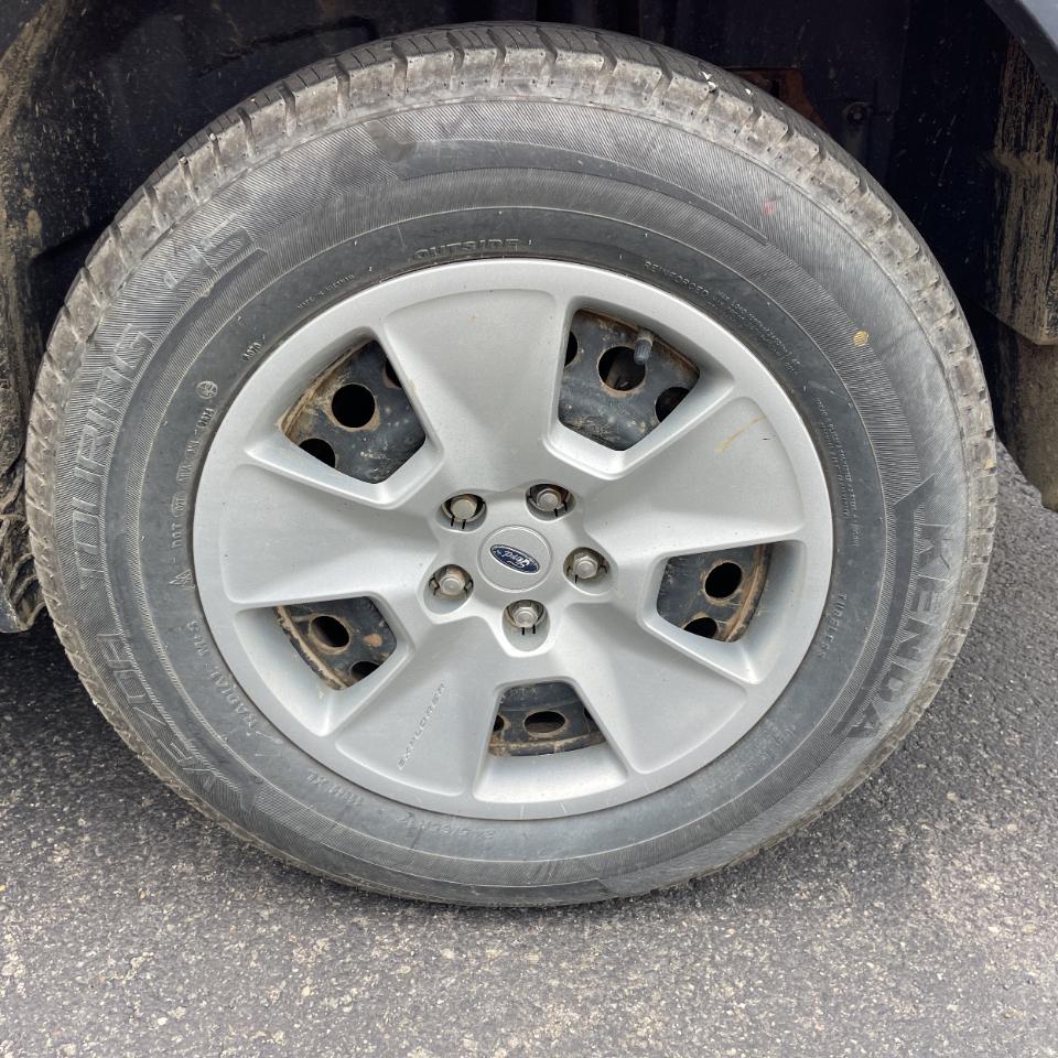 Ford Explorer 4WD 4dr Base 2014