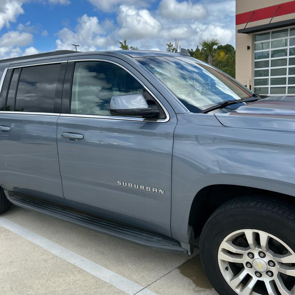 Chevrolet Suburban 4WD 4dr 1500 LT 2016