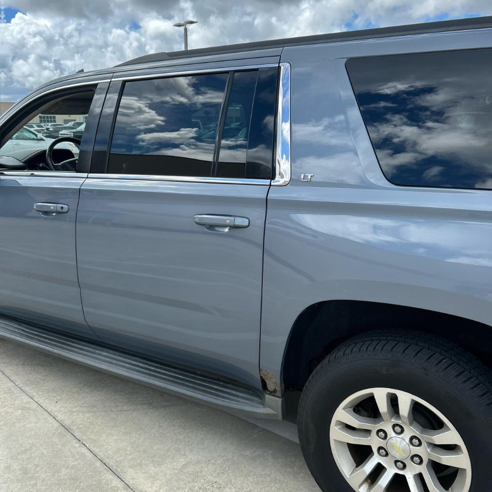 Chevrolet Suburban 4WD 4dr 1500 LT 2016