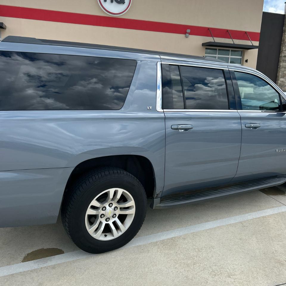Chevrolet Suburban 4WD 4dr 1500 LT 2016