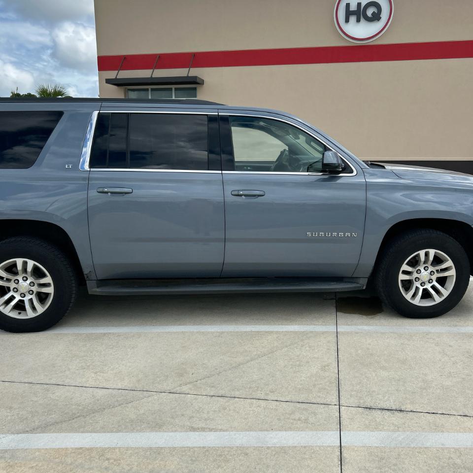 Chevrolet Suburban 4WD 4dr 1500 LT 2016