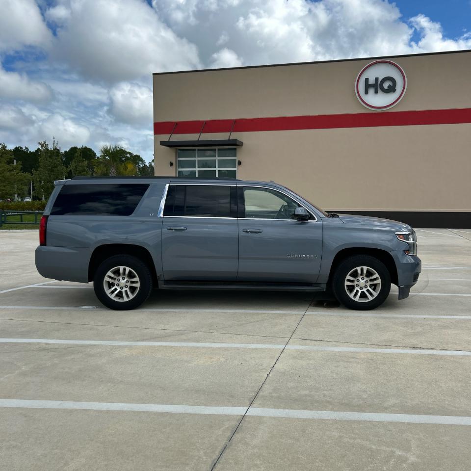 Chevrolet Suburban 4WD 4dr 1500 LT 2016