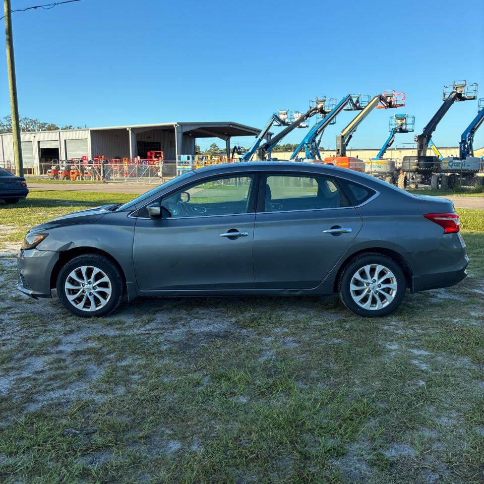 Nissan Sentra SV CVT 2018