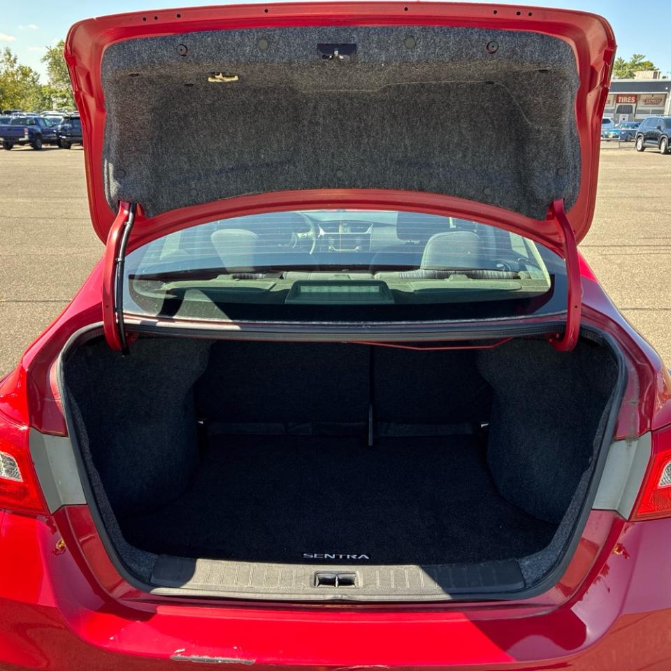 Nissan Sentra SV CVT 2017