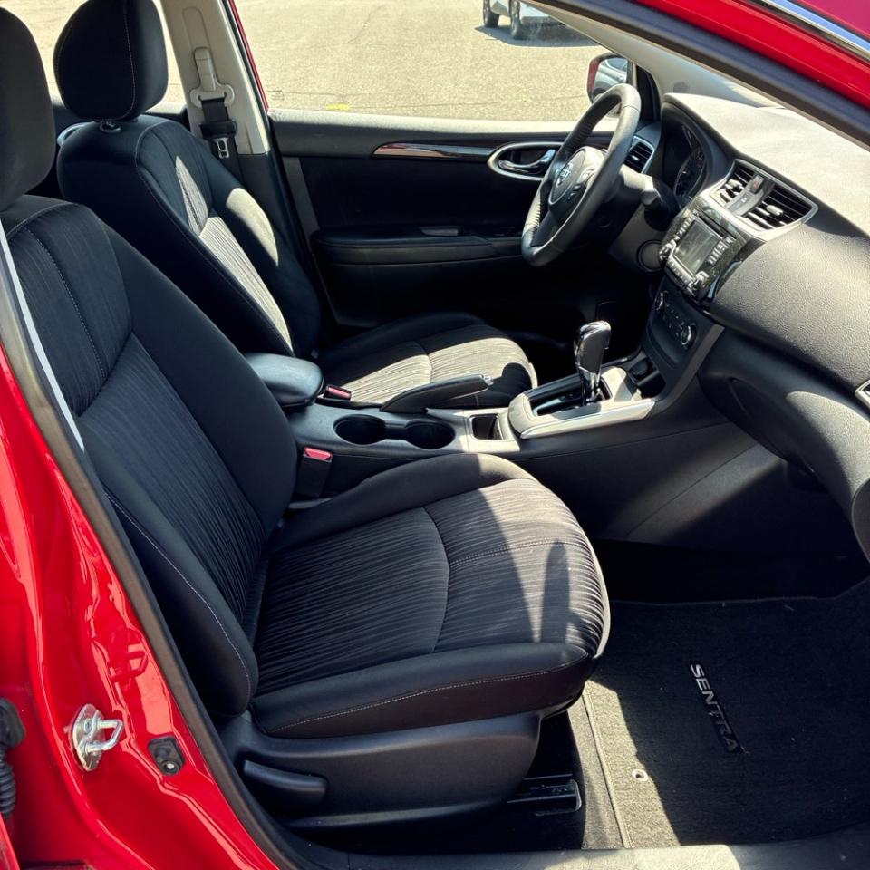 Nissan Sentra SV CVT 2017