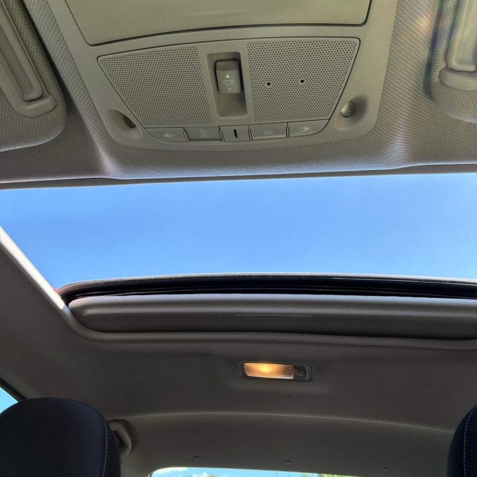 Nissan Sentra SV CVT 2017