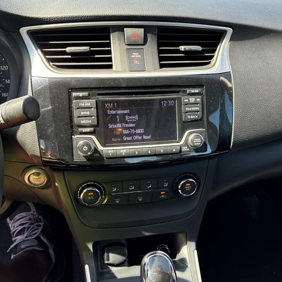 Nissan Sentra SV CVT 2017