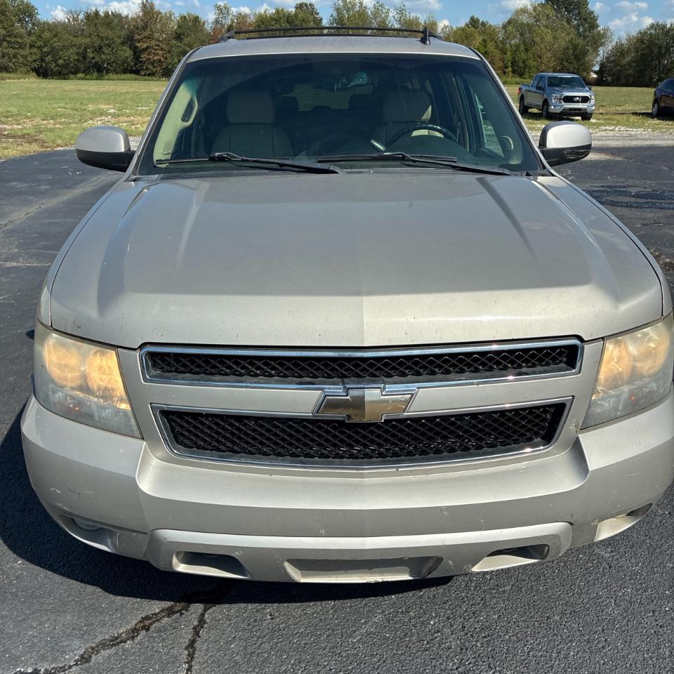 Chevrolet Suburban 4WD 4dr 1500 LT w/2LT 2008