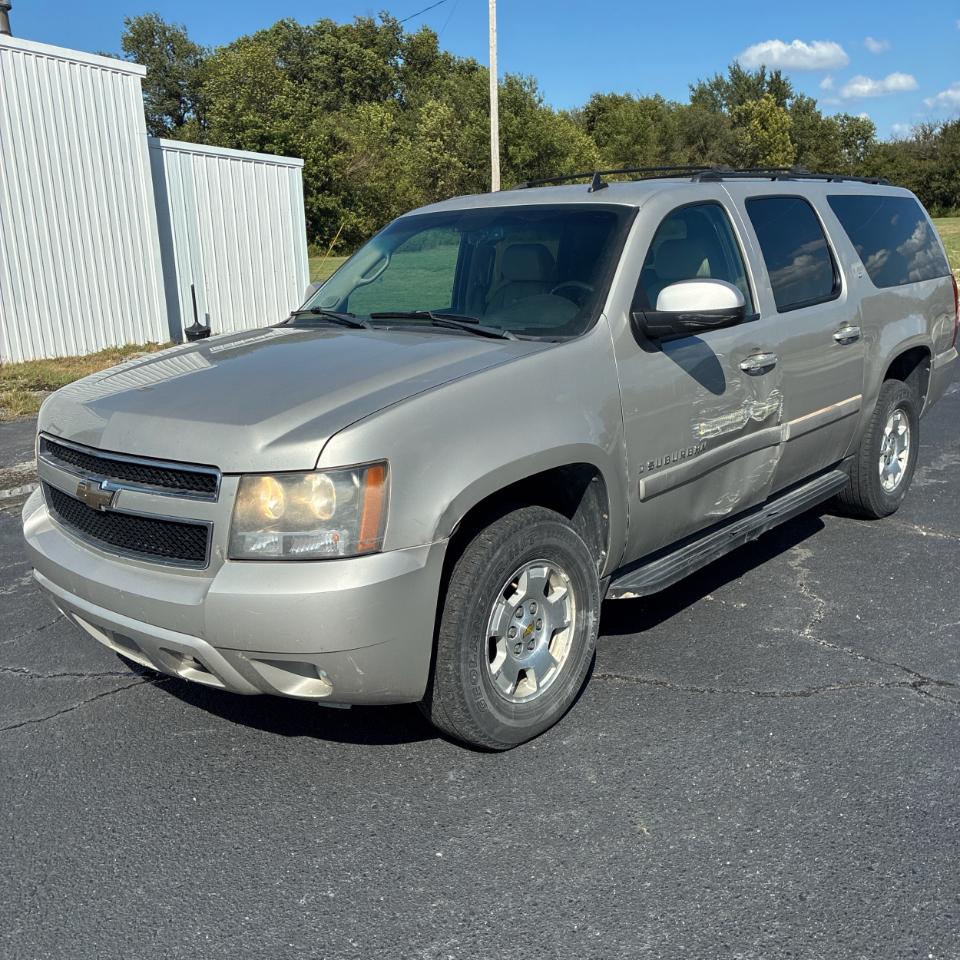 Chevrolet Suburban 4WD 4dr 1500 LT w/2LT 2008