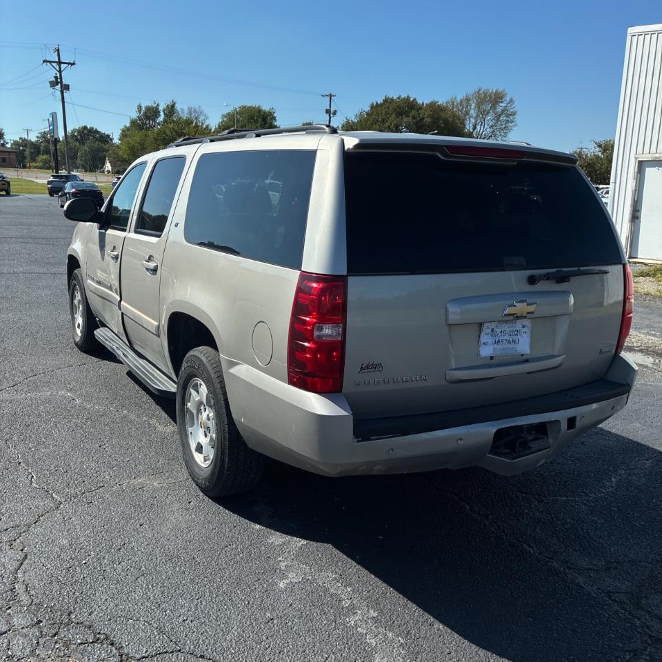 Chevrolet Suburban 4WD 4dr 1500 LT w/2LT 2008