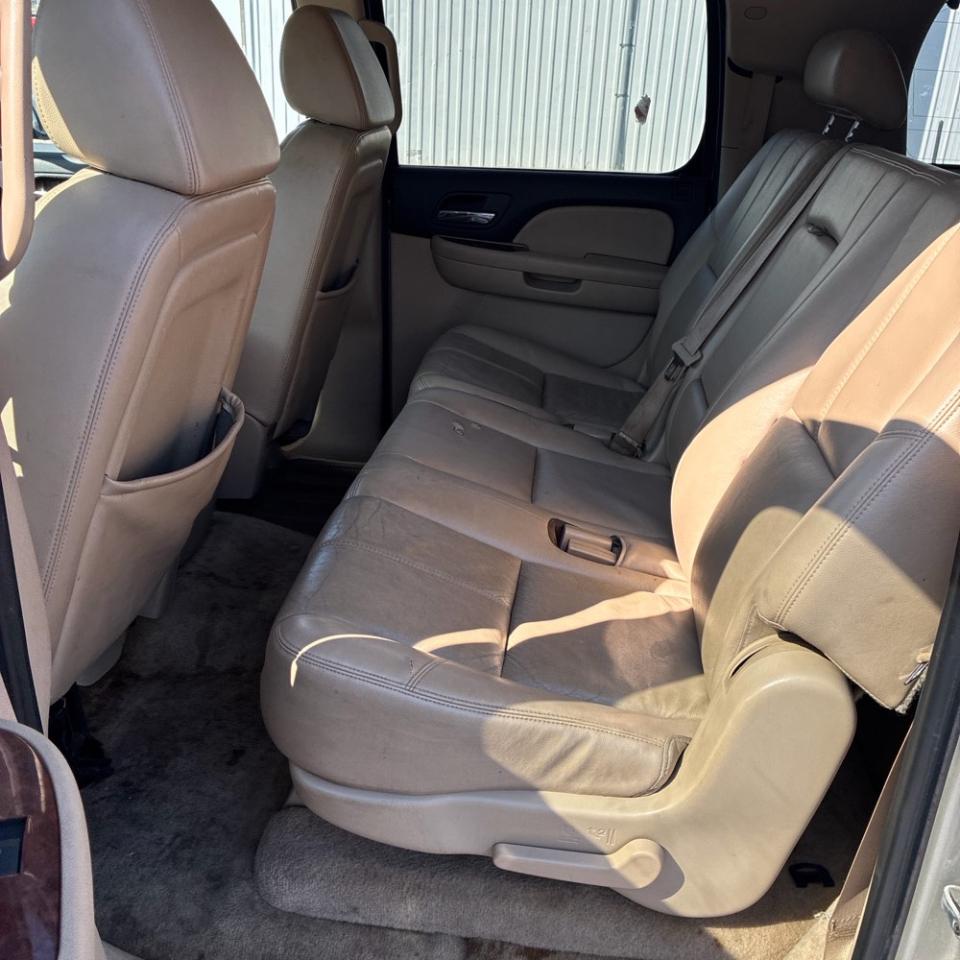 Chevrolet Suburban 4WD 4dr 1500 LT w/2LT 2008