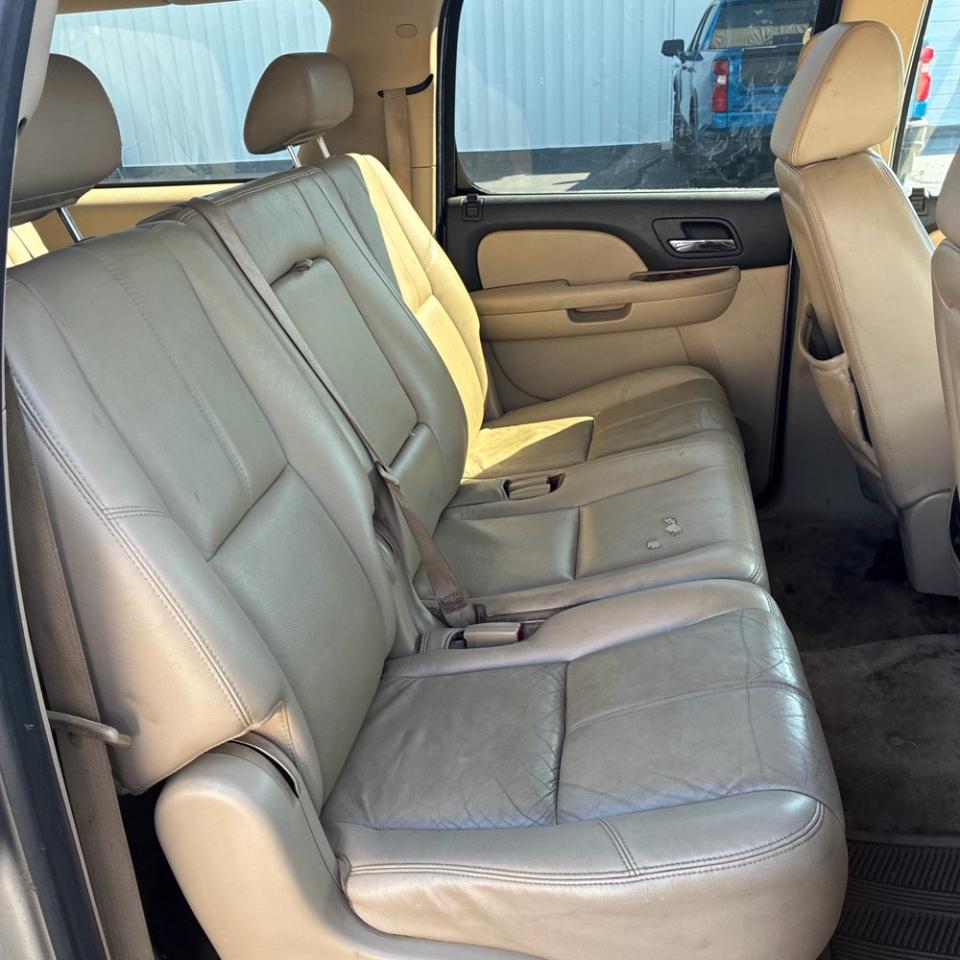 Chevrolet Suburban 4WD 4dr 1500 LT w/2LT 2008