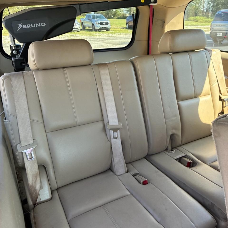 Chevrolet Suburban 4WD 4dr 1500 LT w/2LT 2008