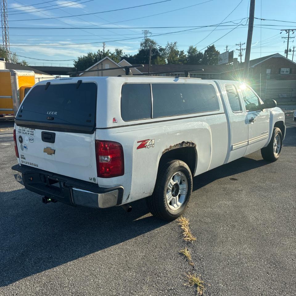 Chevrolet Silverado 1500 4WD Ext Cab 157.5" LT 2010