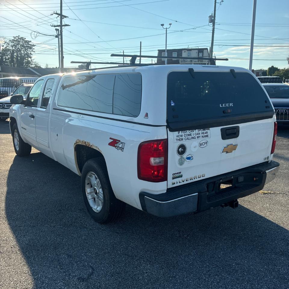 Chevrolet Silverado 1500 4WD Ext Cab 157.5" LT 2010