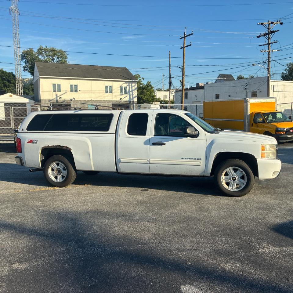 Chevrolet Silverado 1500 4WD Ext Cab 157.5" LT 2010