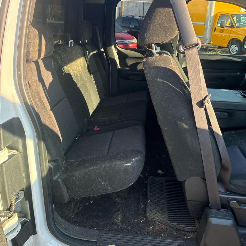 Chevrolet Silverado 1500 4WD Ext Cab 157.5" LT 2010