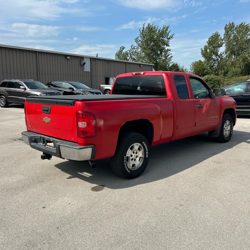 Chevrolet Silverado 1500 4WD Ext Cab 143.5" LT 2010