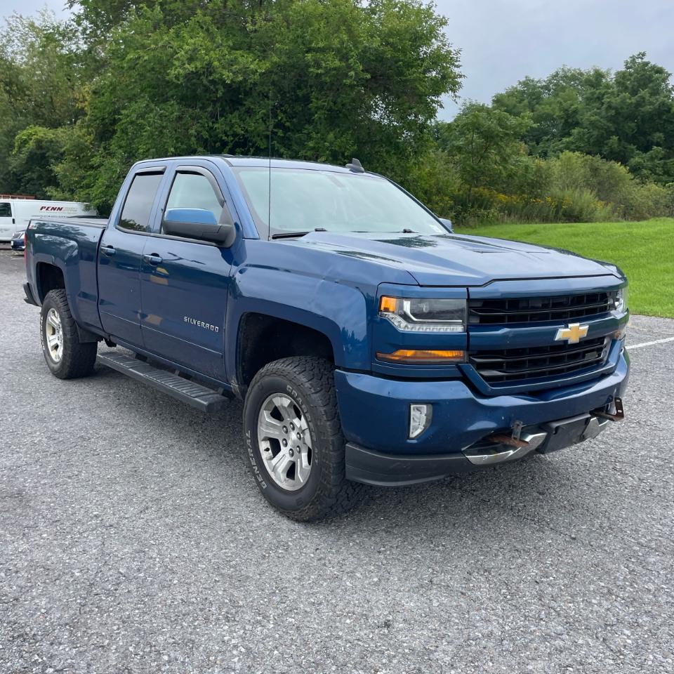 Chevrolet Silverado 1500 4WD Double Cab 143.5" LT w/2LT 2017