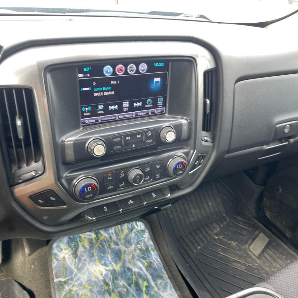 Chevrolet Silverado 1500 4WD Double Cab 143.5" LT w/2LT 2017