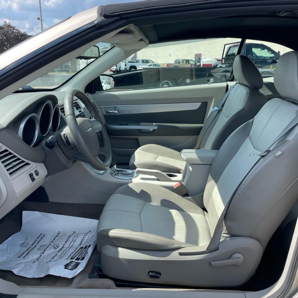 Chrysler Sebring 2dr Conv Touring FWD 2008