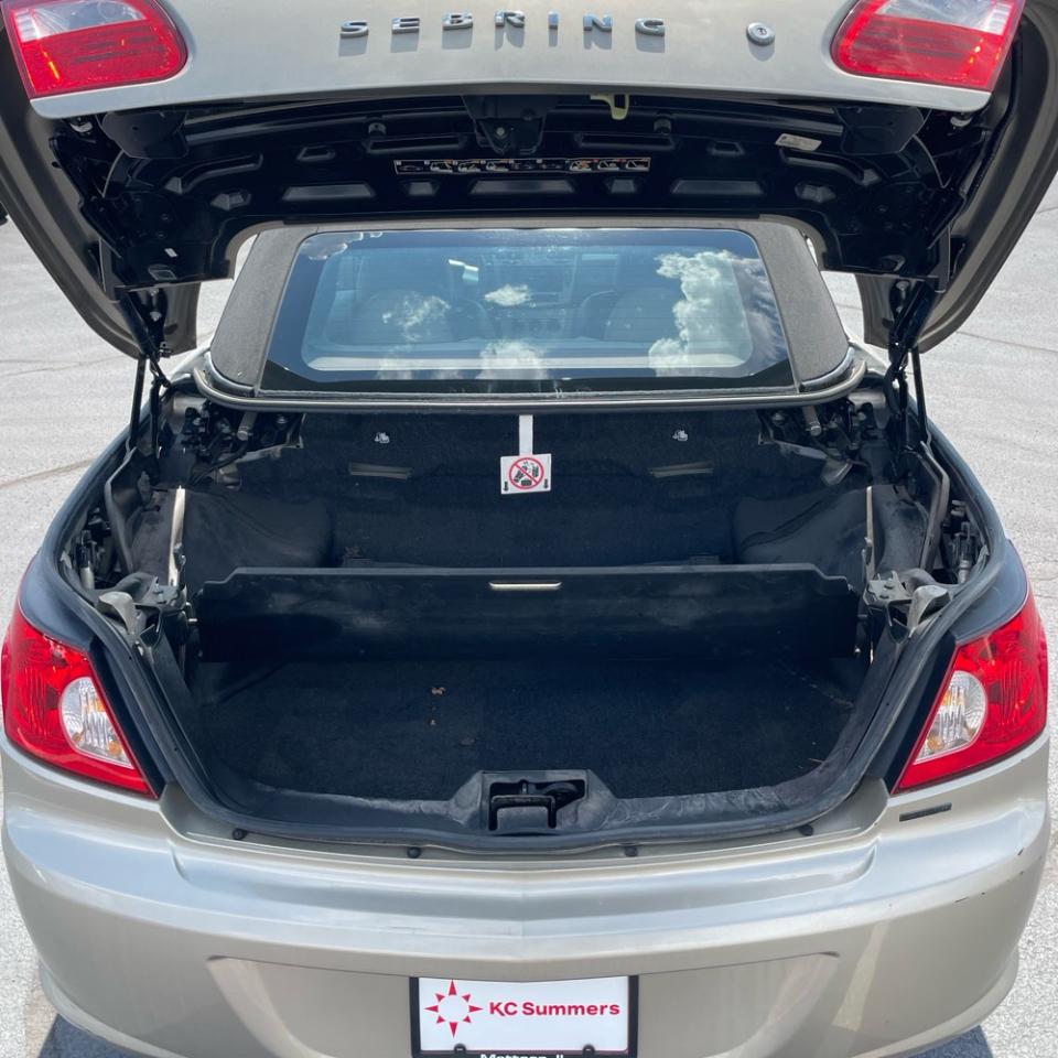 Chrysler Sebring 2dr Conv Touring FWD 2008