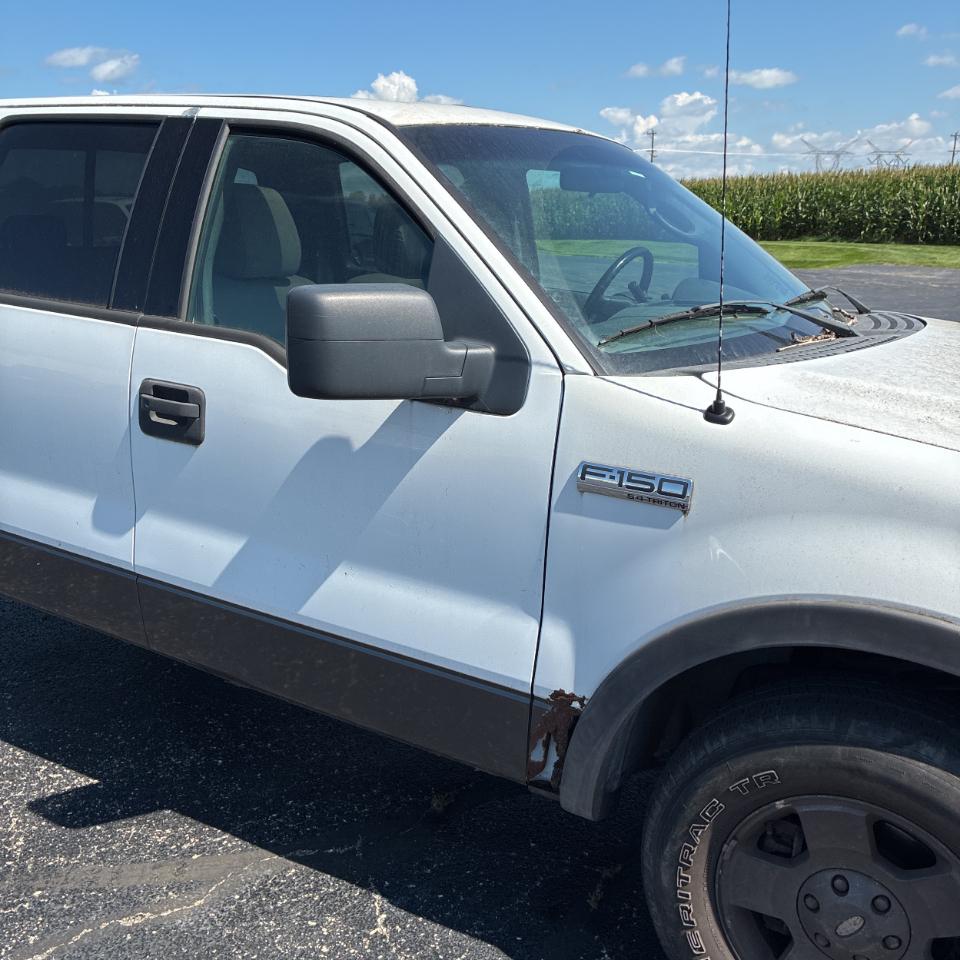 Ford F-150 SuperCrew 139" XLT 4WD 2004