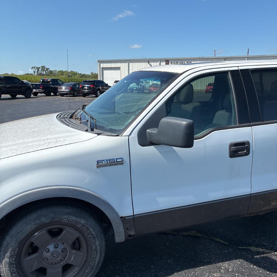 Ford F-150 SuperCrew 139" XLT 4WD 2004