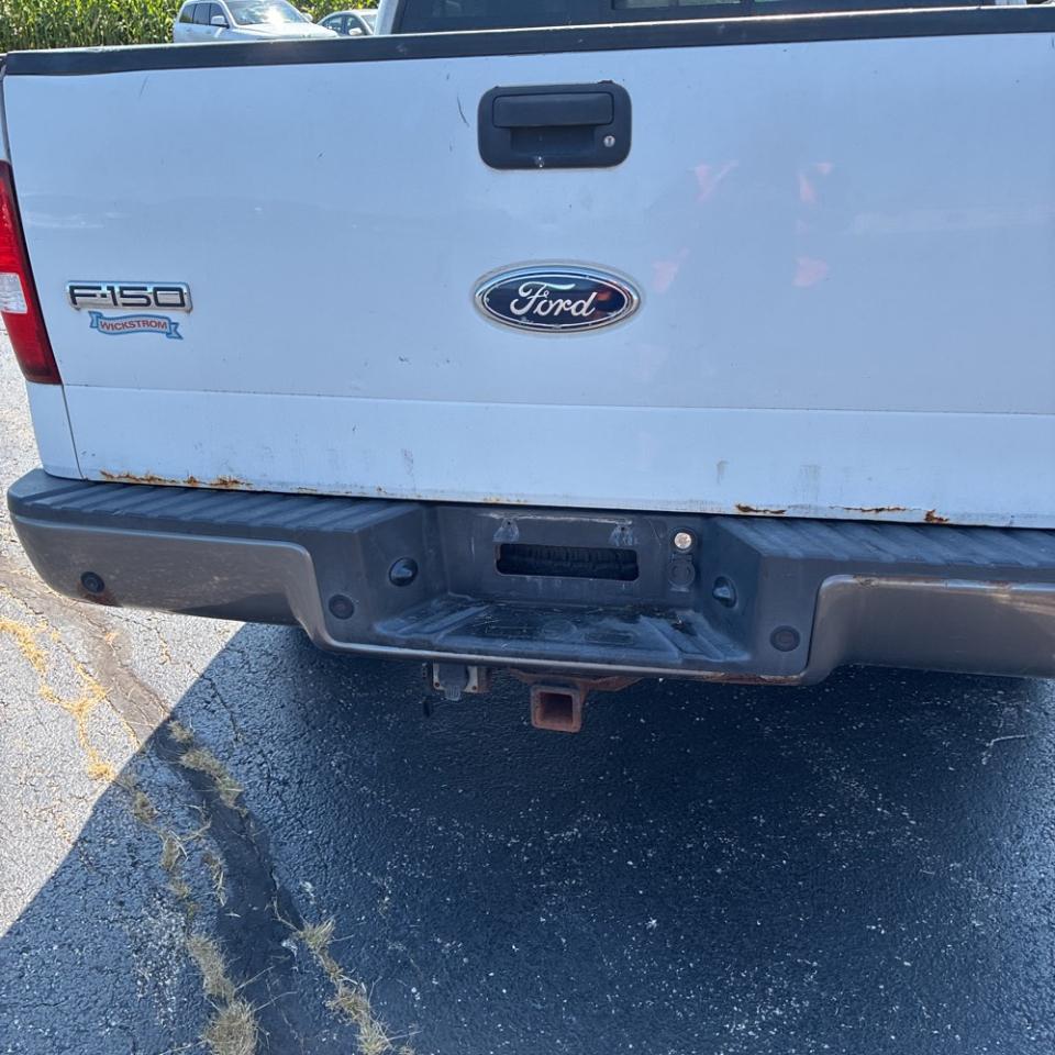 Ford F-150 SuperCrew 139" XLT 4WD 2004