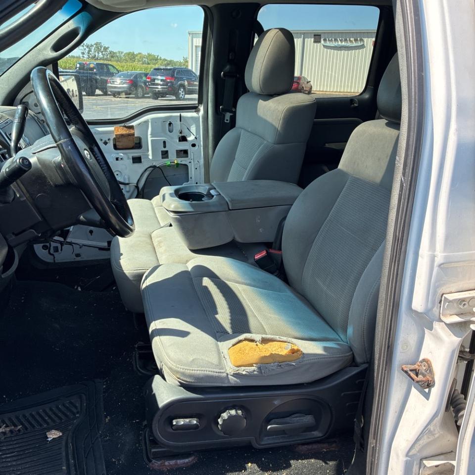 Ford F-150 SuperCrew 139" XLT 4WD 2004