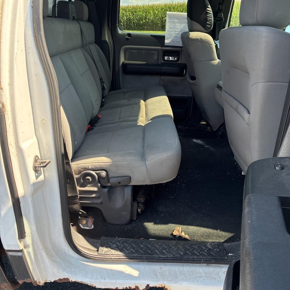 Ford F-150 SuperCrew 139" XLT 4WD 2004