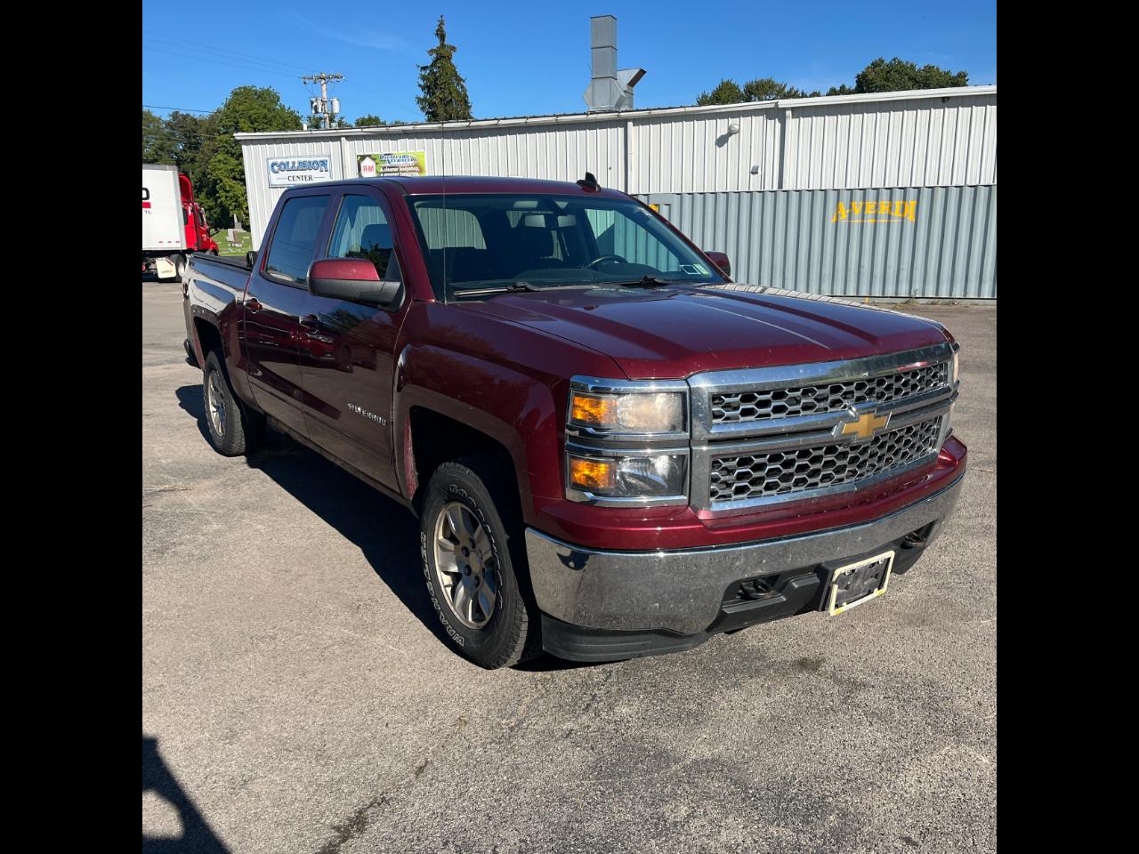 Chevrolet Silverado 1500 4WD Crew Cab 143.5" LT w/1LT 2015