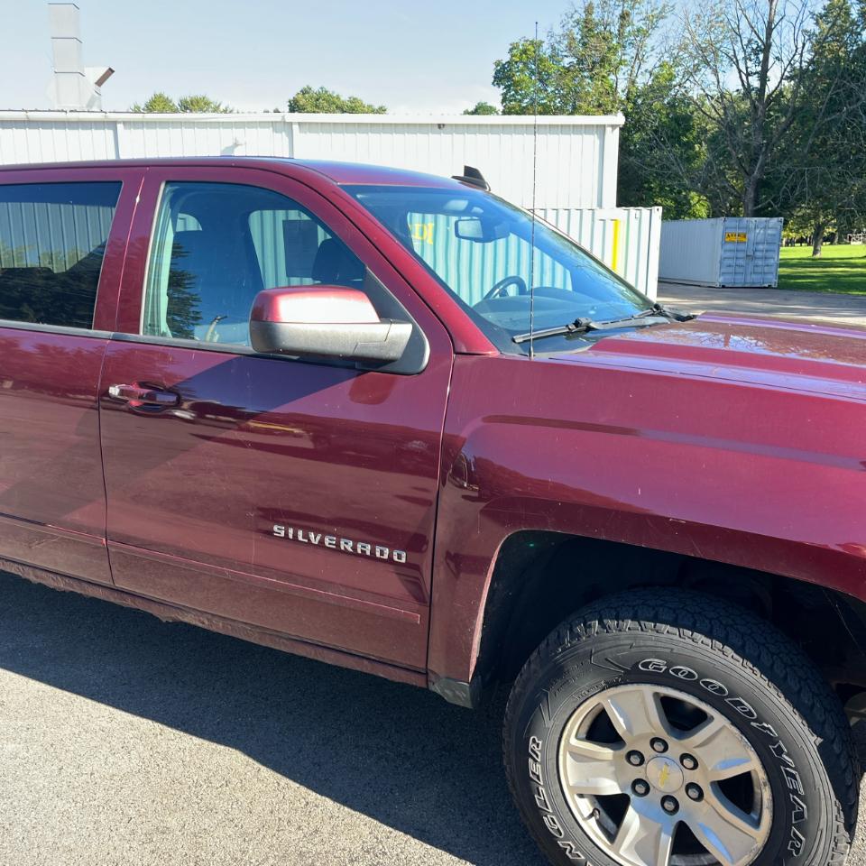 Chevrolet Silverado 1500 4WD Crew Cab 143.5" LT w/1LT 2015