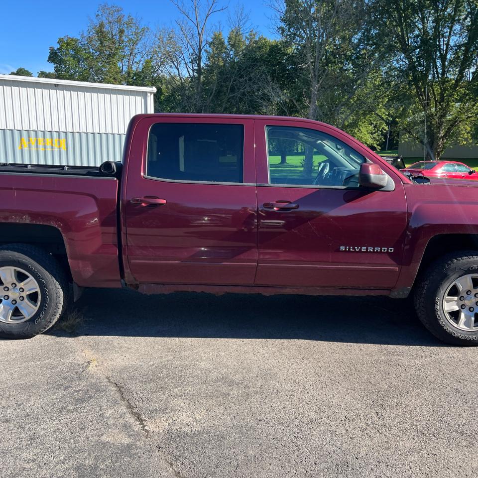 Chevrolet Silverado 1500 4WD Crew Cab 143.5" LT w/1LT 2015