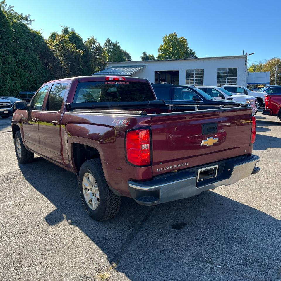 Chevrolet Silverado 1500 4WD Crew Cab 143.5" LT w/1LT 2015