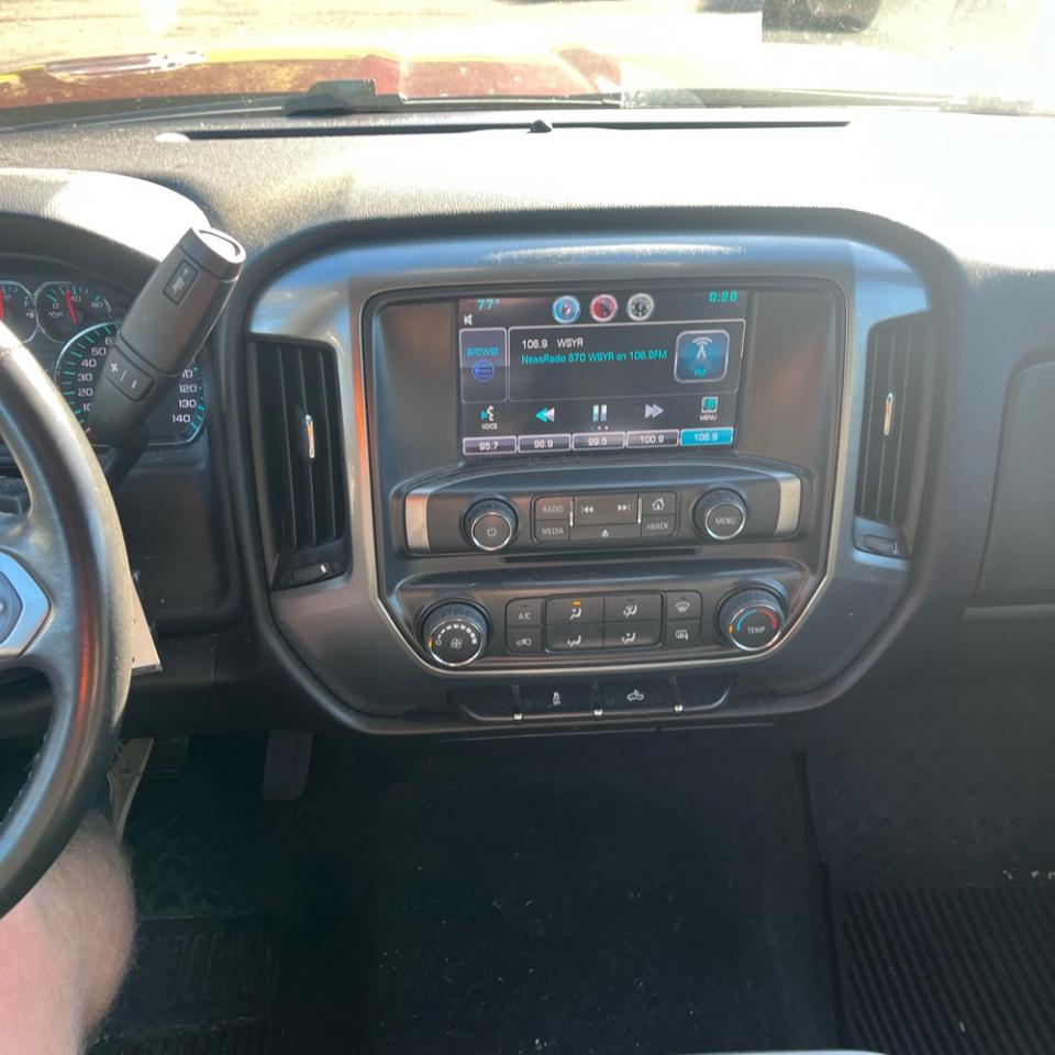Chevrolet Silverado 1500 4WD Crew Cab 143.5" LT w/1LT 2015