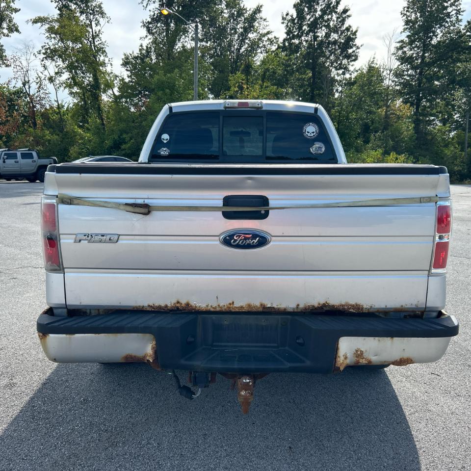 Ford F-150 4WD SuperCab 145" XL 2010