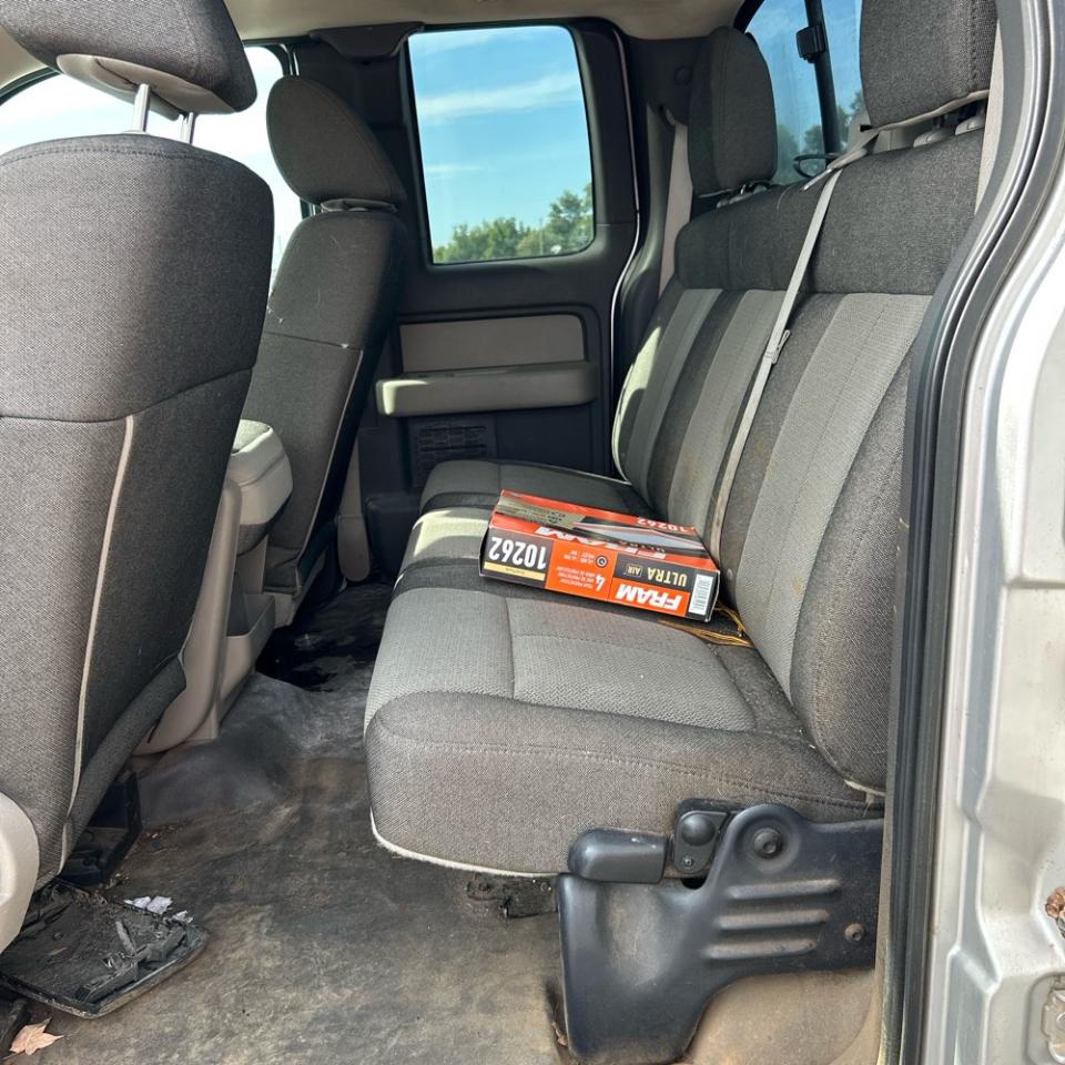 Ford F-150 4WD SuperCab 145" XL 2010