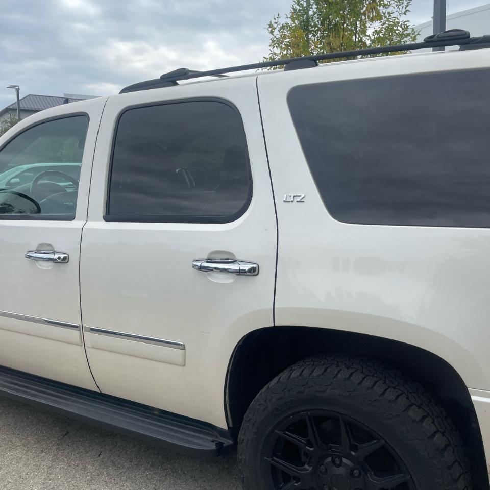 Chevrolet Tahoe 4WD 4dr 1500 LTZ 2013