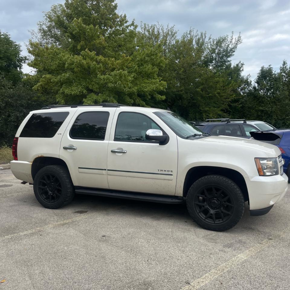 Chevrolet Tahoe 4WD 4dr 1500 LTZ 2013
