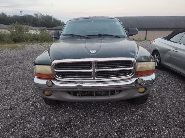 Green 2002 Dodge Dakota Pickup Truck Four-Wheel Drive Automatic