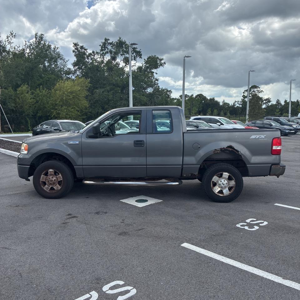 Ford F-150 4WD SuperCab 133" STX 2007